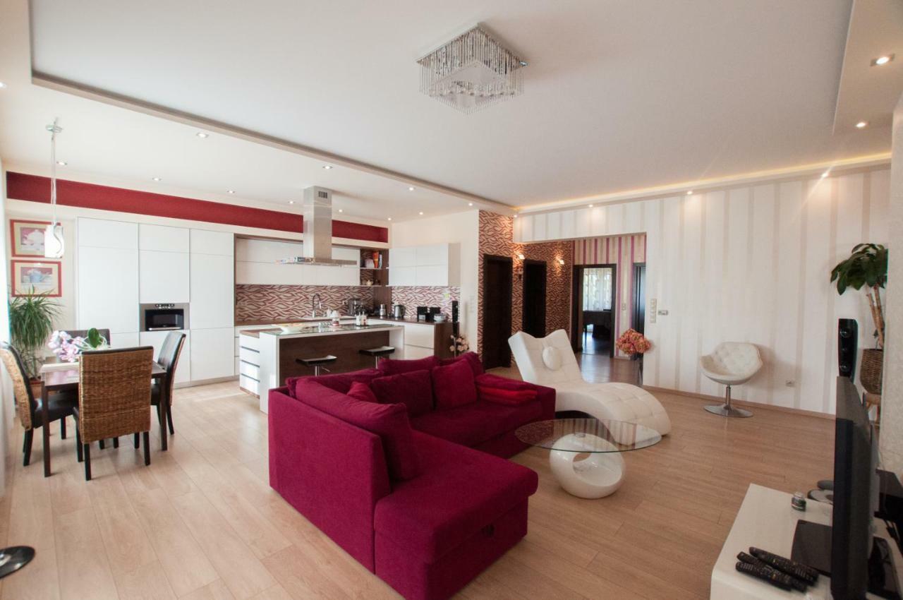 Prestige apartment Komárno Eksteriør billede